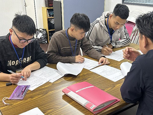 配属前指導の様子１